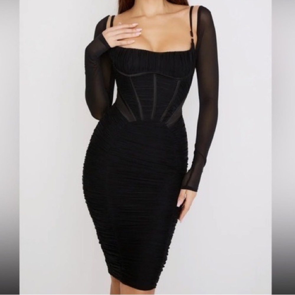 House Of Cb Freyja Satin Ruched Long Sleeve Body-Con Dress Size